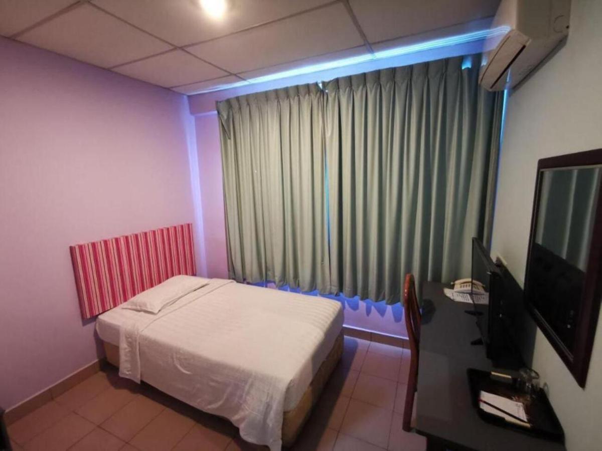 Century Hotel Inanam Kota Kinabalu Extérieur photo