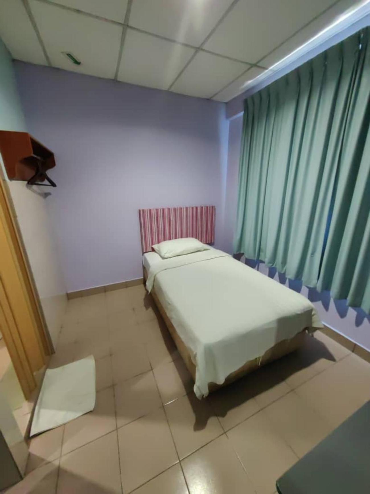 Century Hotel Inanam Kota Kinabalu Extérieur photo