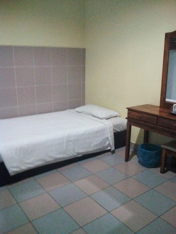 Century Hotel Inanam Kota Kinabalu Extérieur photo